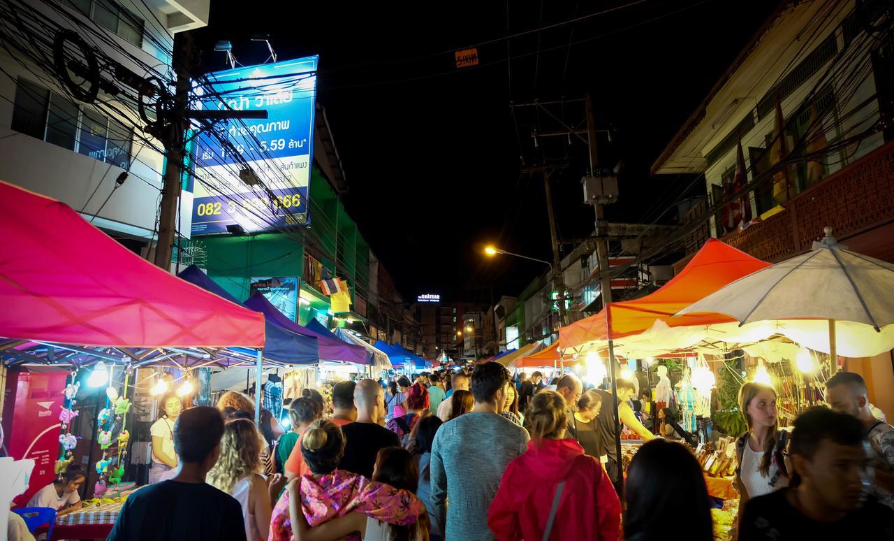 Thai Time Hostel Chiang Mai Dış mekan fotoğraf