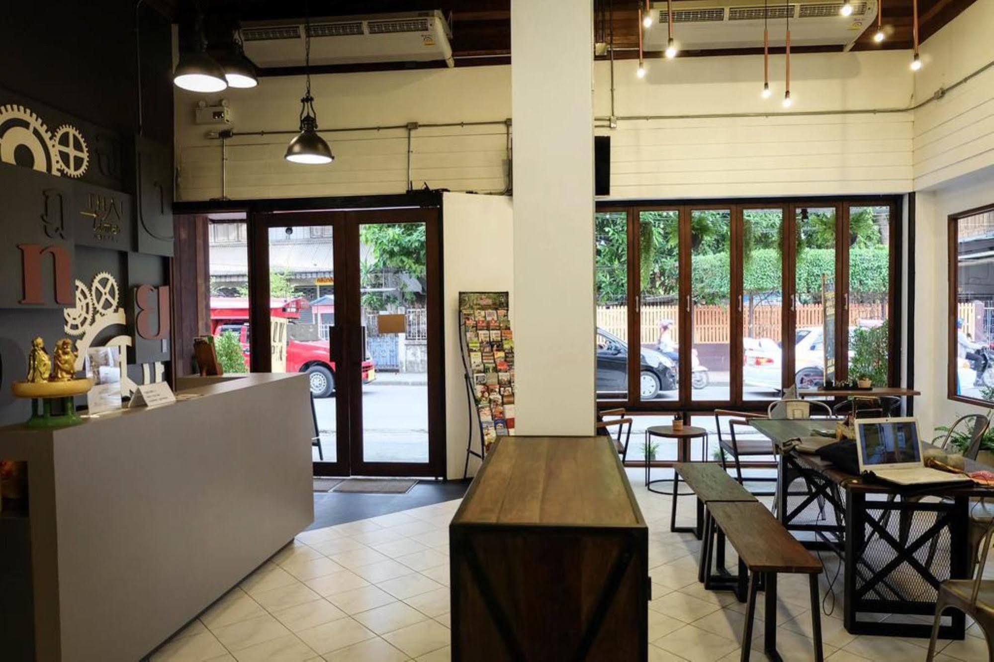 Thai Time Hostel Chiang Mai Dış mekan fotoğraf