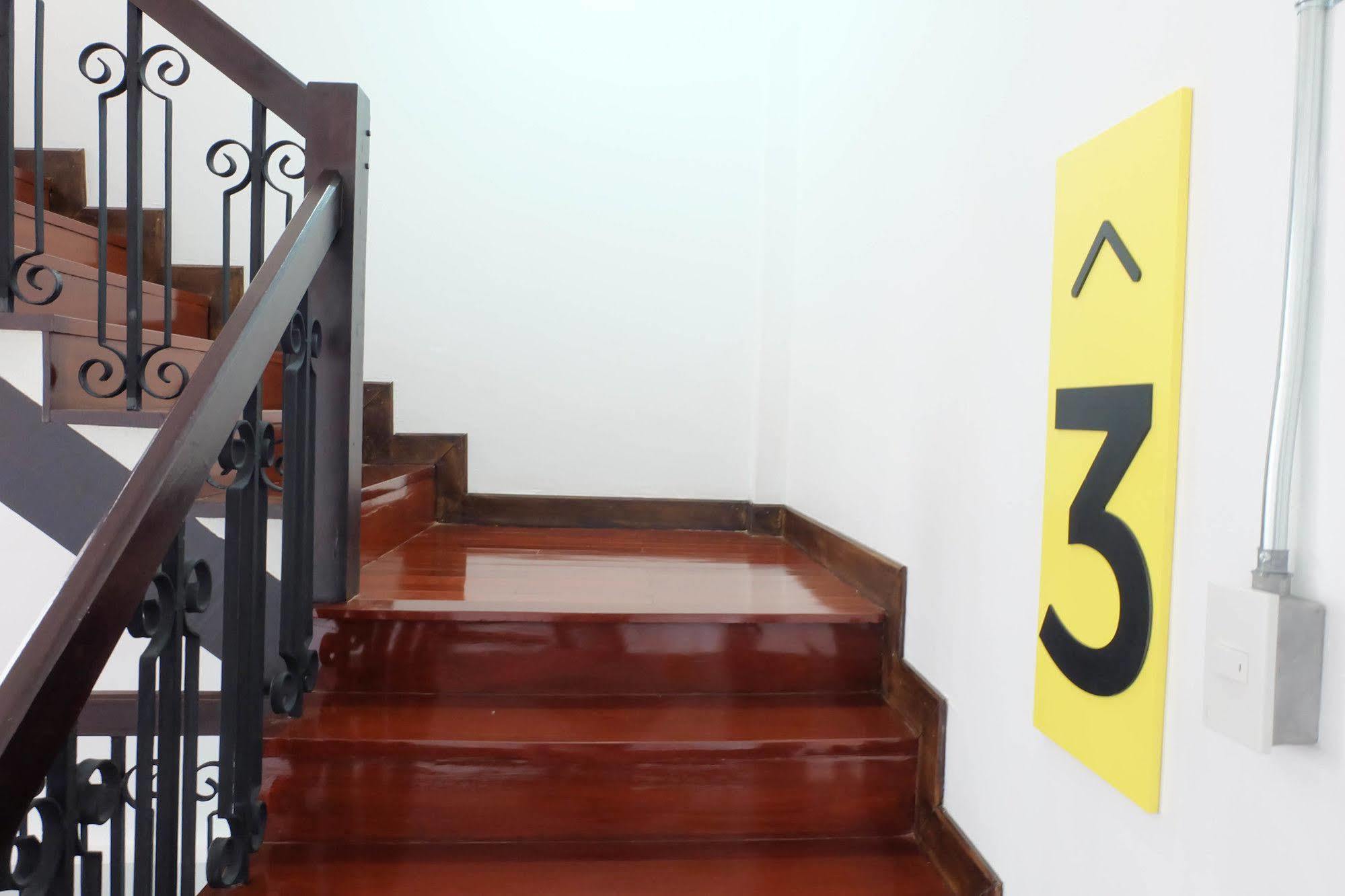Thai Time Hostel Chiang Mai Dış mekan fotoğraf