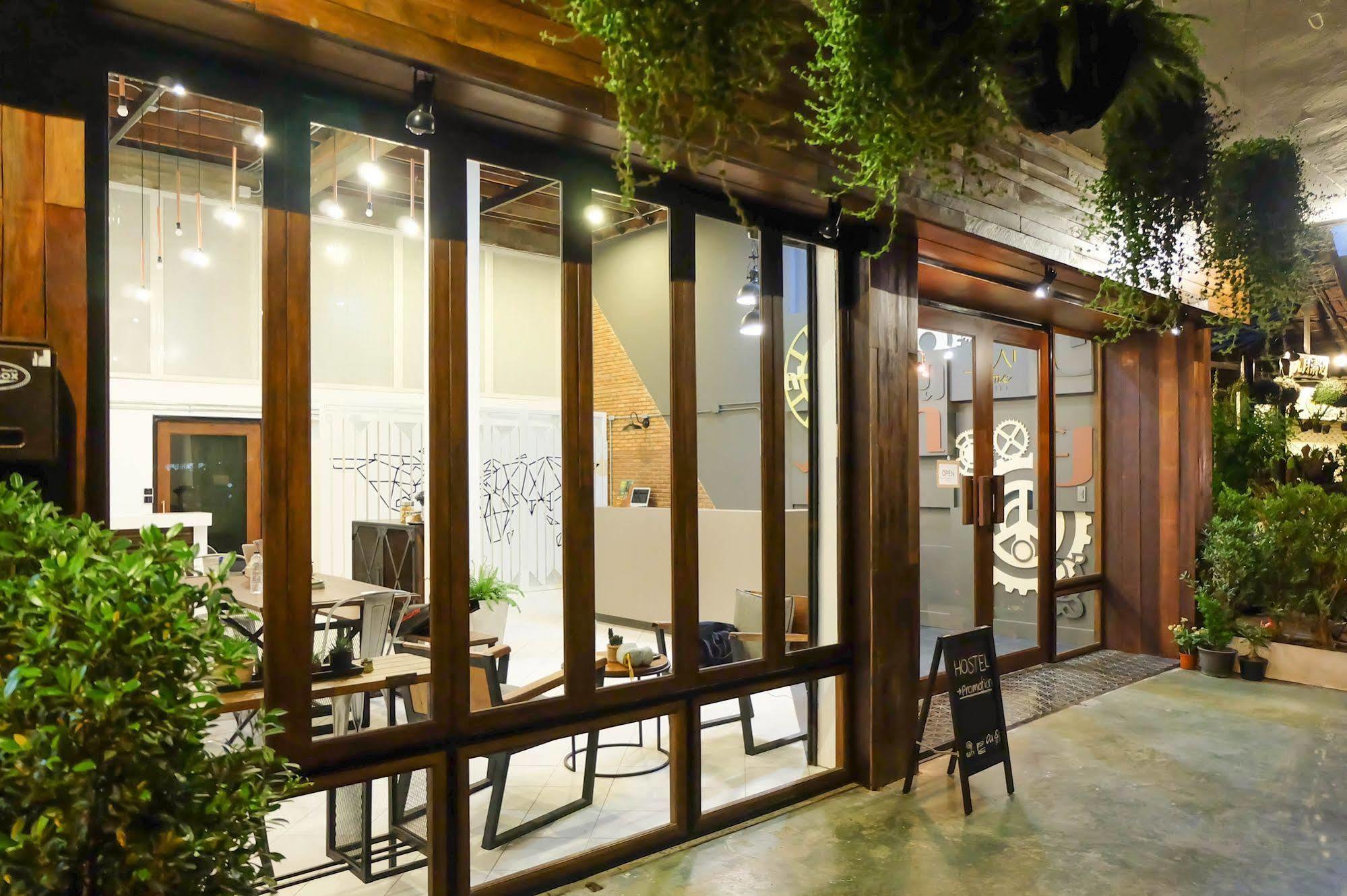 Thai Time Hostel Chiang Mai Dış mekan fotoğraf