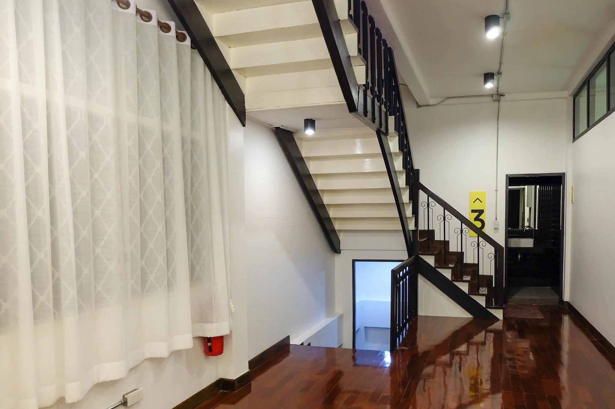 Thai Time Hostel Chiang Mai Dış mekan fotoğraf